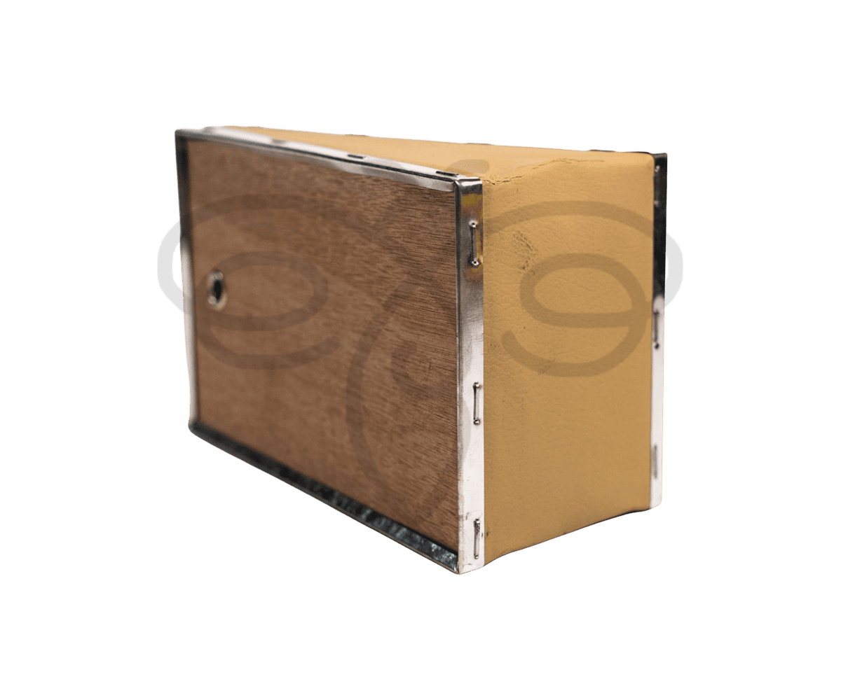 meh-za-dimilicu-corium-1