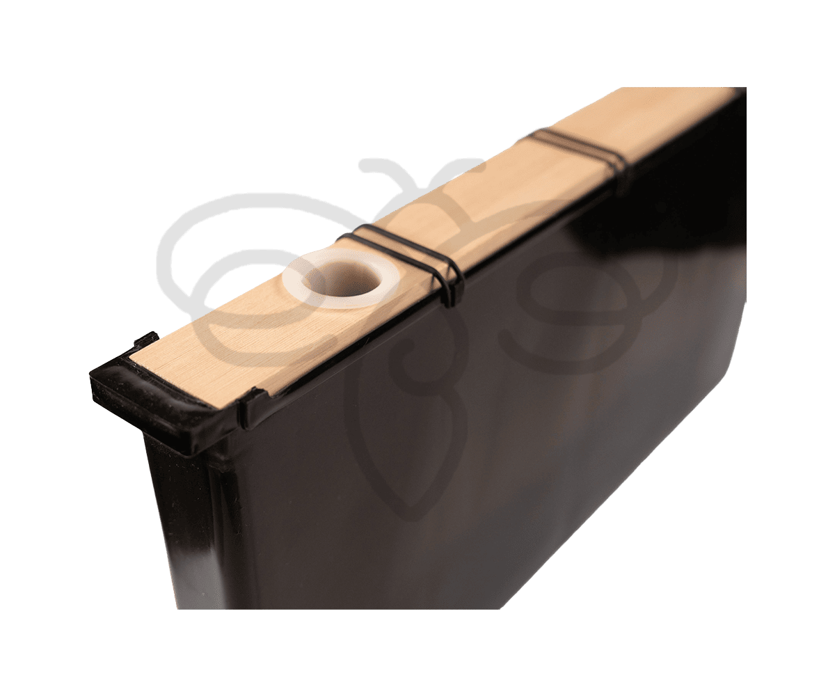 drveni-pokl-ram-hranilica-2